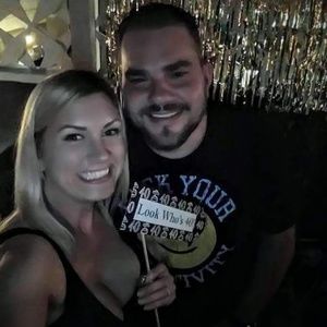 Meet your Posher, Dom